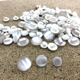 Guzik Perłowy Półkula na Stopce 10mm, 12mm, 15mm – Biały Ecru