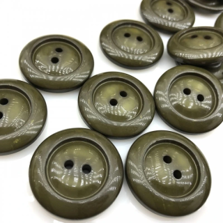 Guziki Płaszczowe Rogowe 30mm Khaki Oliwkowe | Pasmanteria Szpilka
